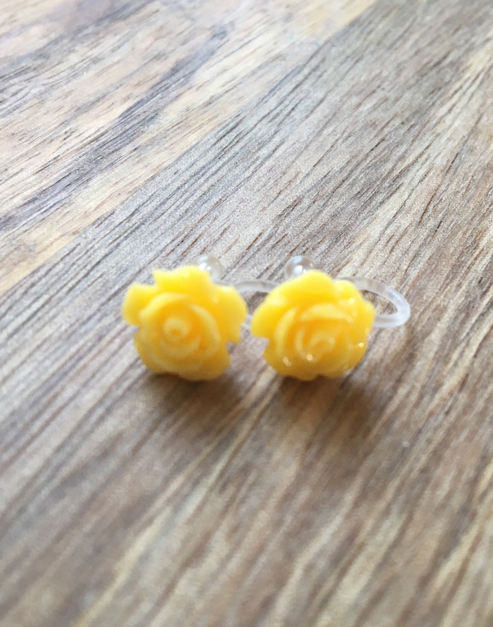 tiny yellow rose clip on earrings