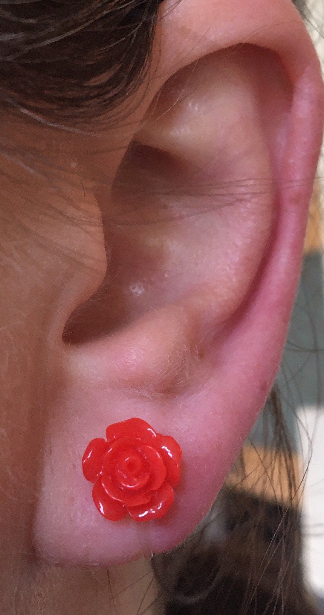 tiny red rose clip on earrings