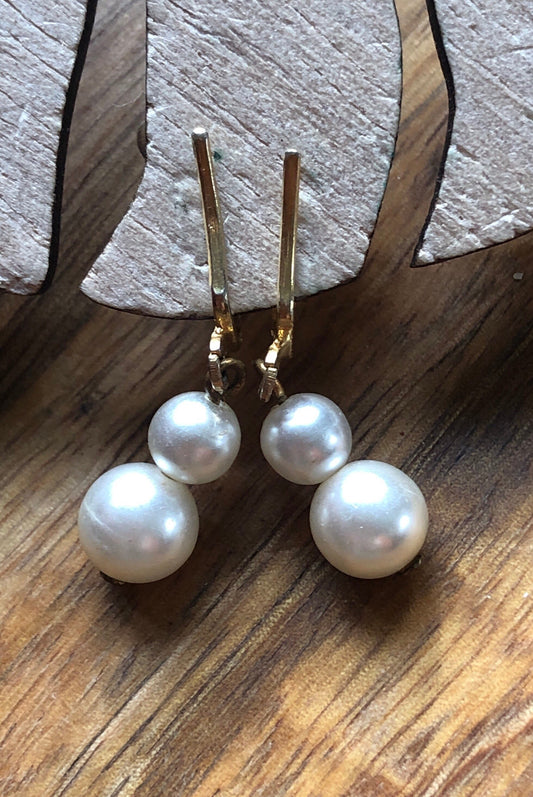 faux pearl clip on earrings