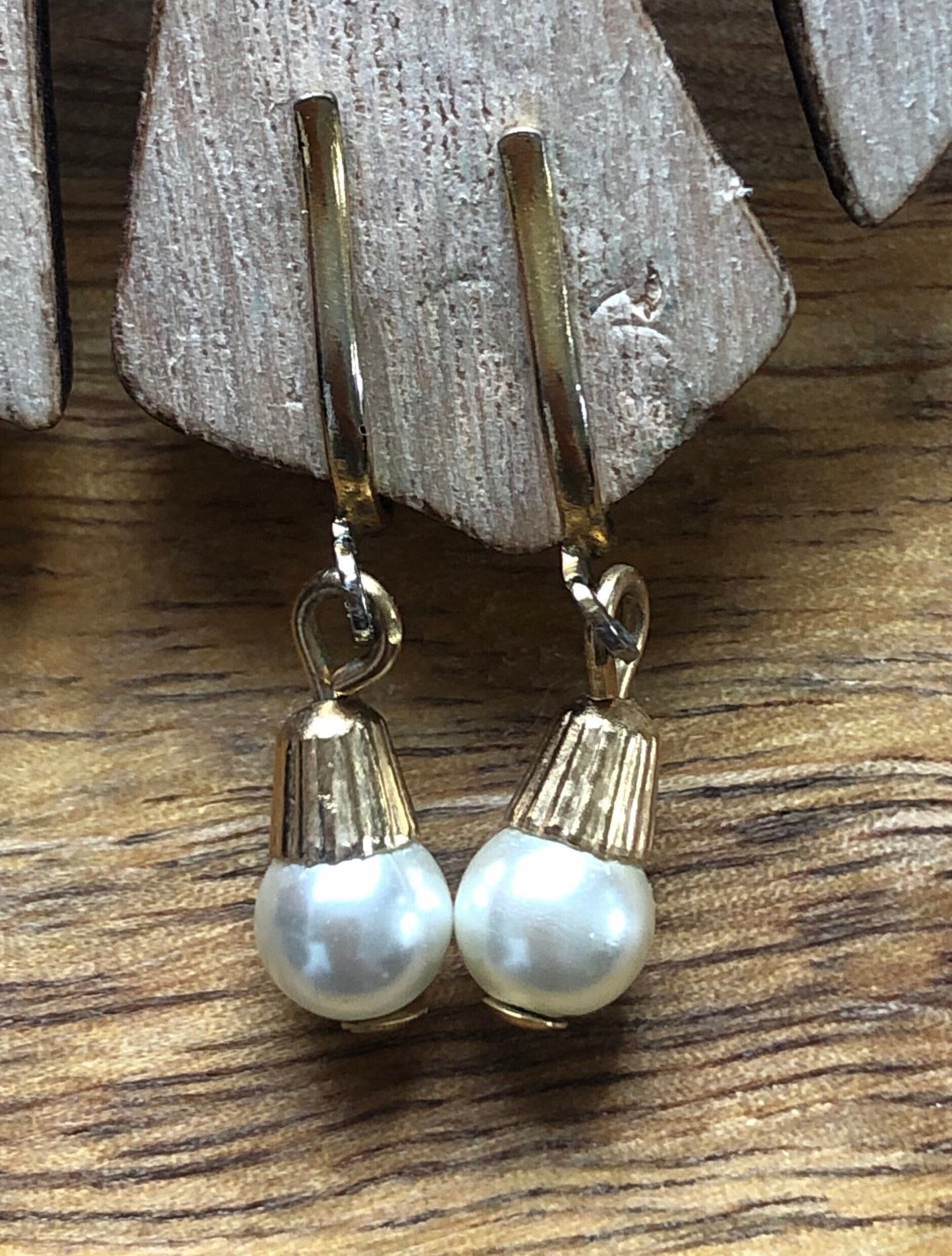 faux pearl clip on earrings