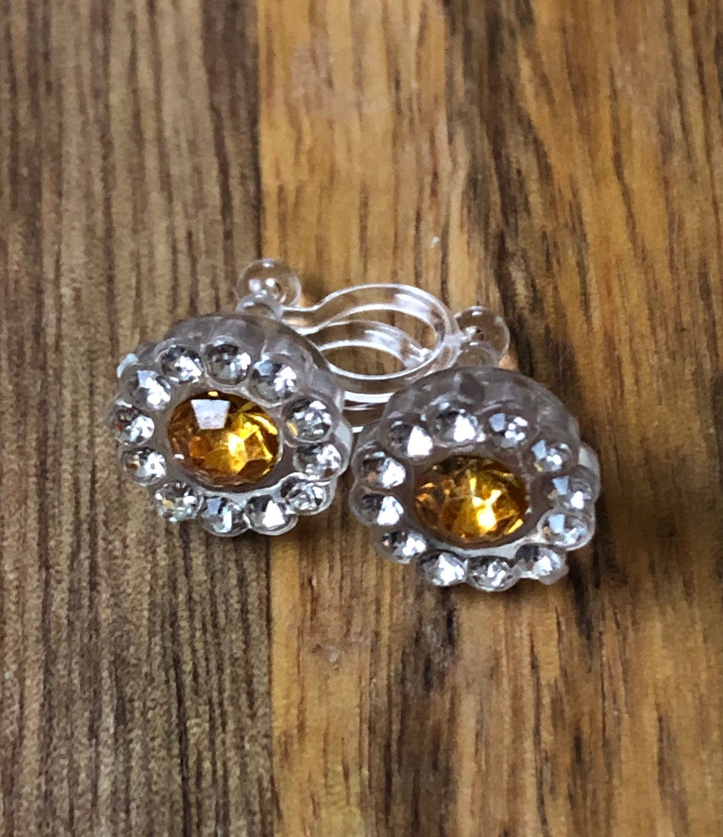 Sparkling rhinestone clip-on earrings, invisible clip on earrings (no piercing, non-pierced no pierce)