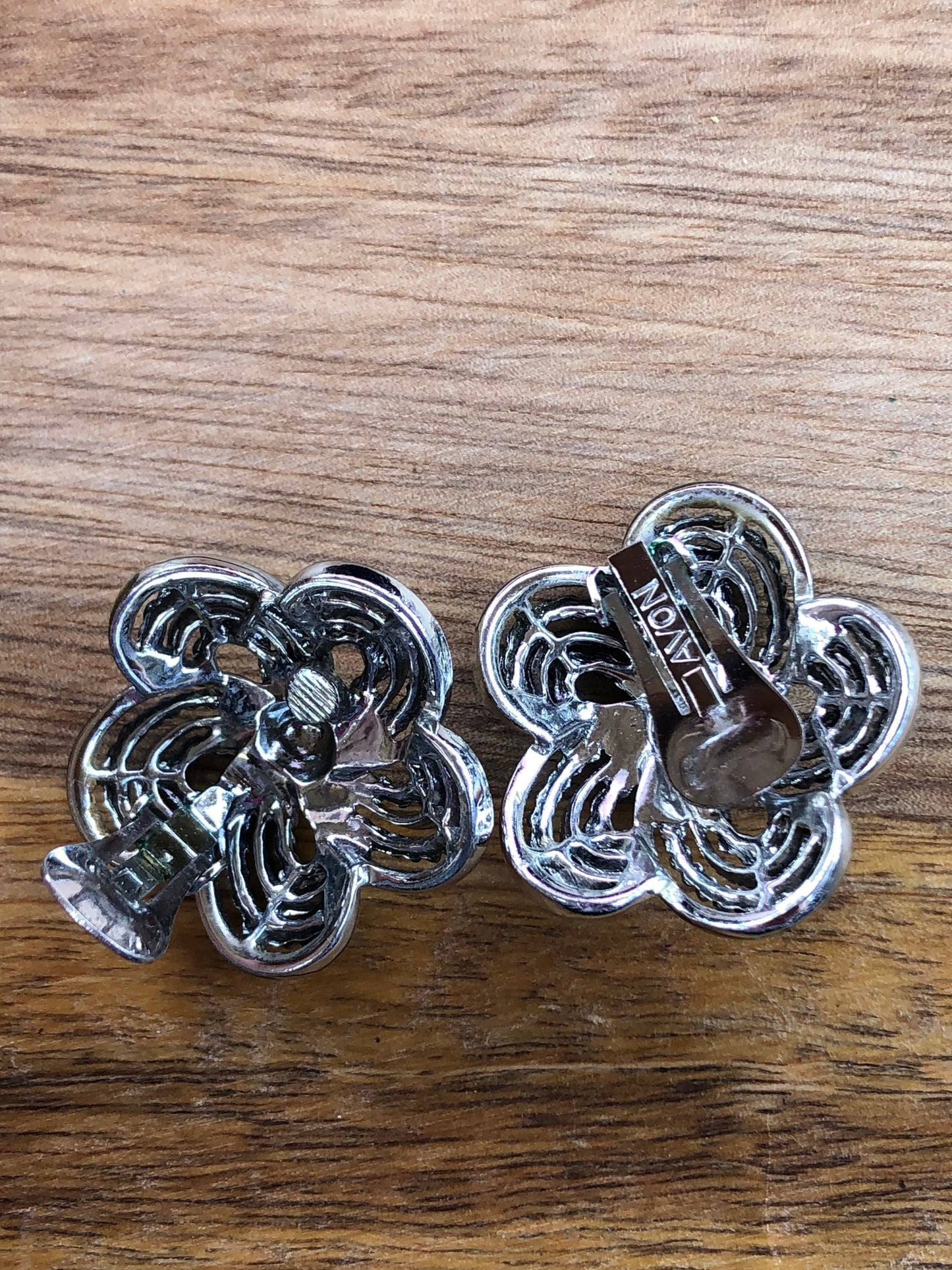 Vintage Avon silver flower clip on earrings