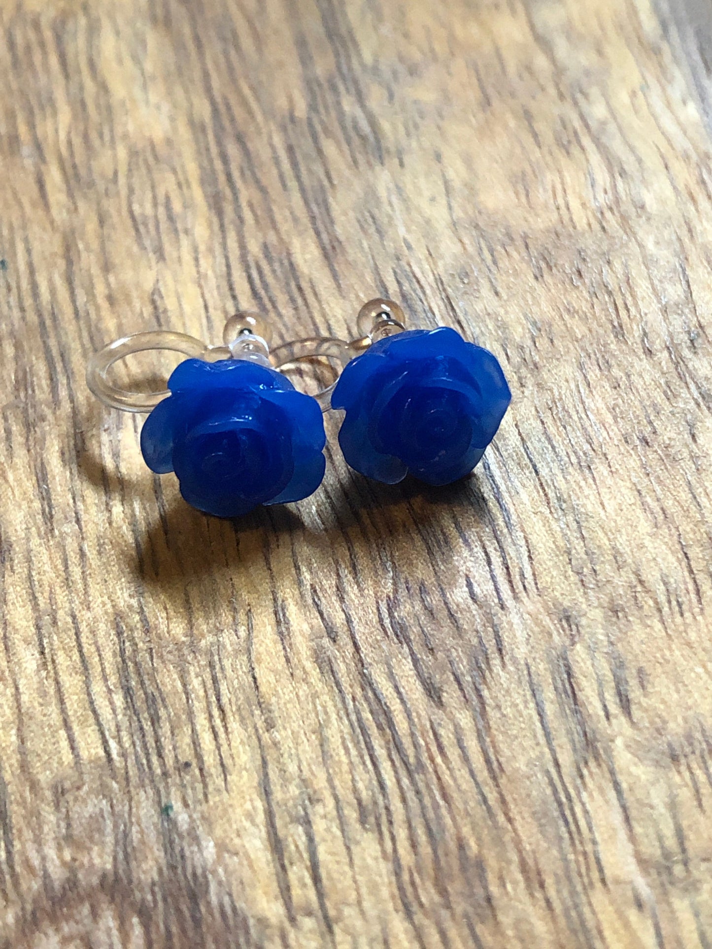 tiny royal blue rose clip on earrings