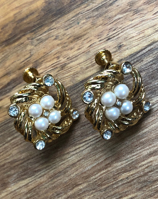 Vintage faux pearl clip on earrings