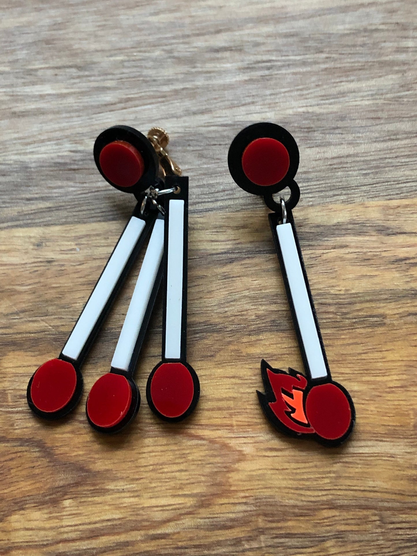 Cute! Dangle clip on earrings struck match and matchsticks Red and black plastic