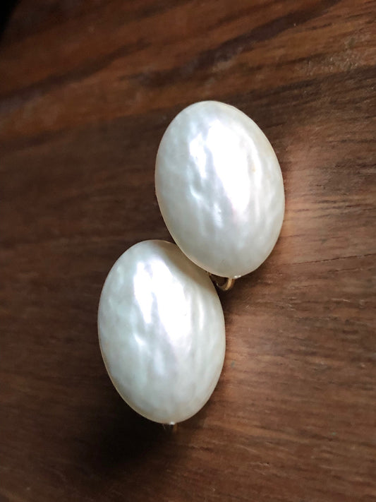 Vintage faux pearl clip on earrings