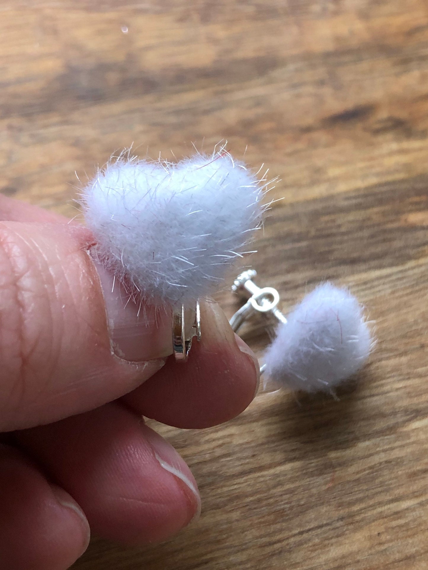 Fuzzy heart clip on earrings (no pierce| screwback)