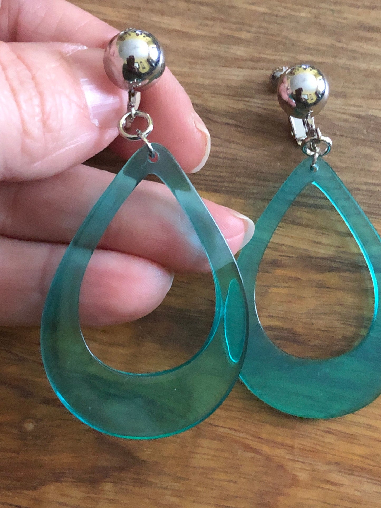 Neon dangling clip on earrings in a teardrop shape (screw on| no pierce)