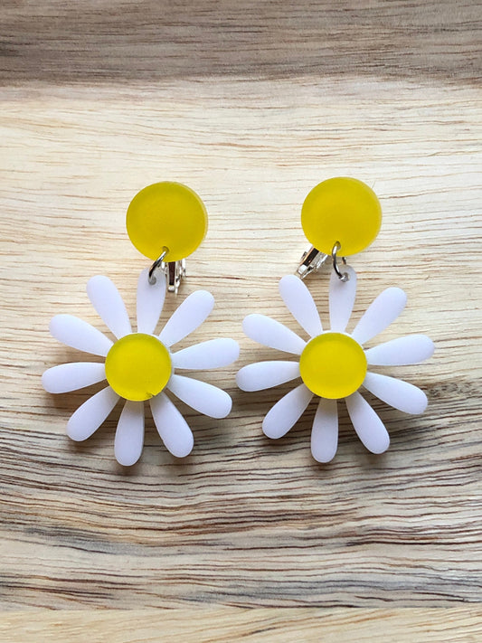 Dangling clip on earrings white and yellow daisies flowers (screwback)