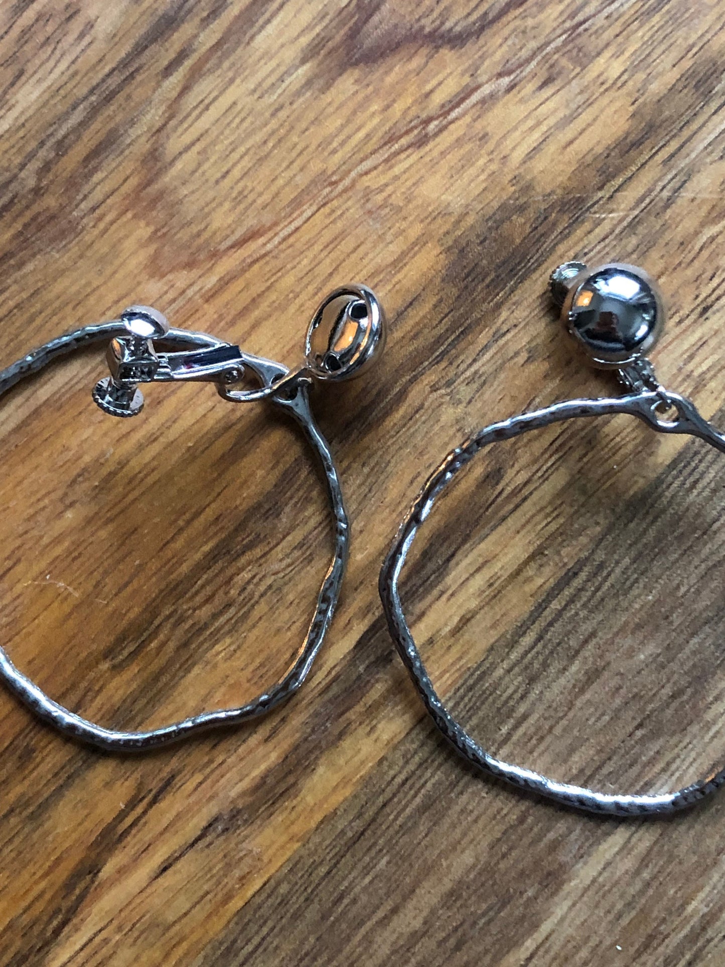 Dangling hoop clip on earrings (gold/silver) screwback