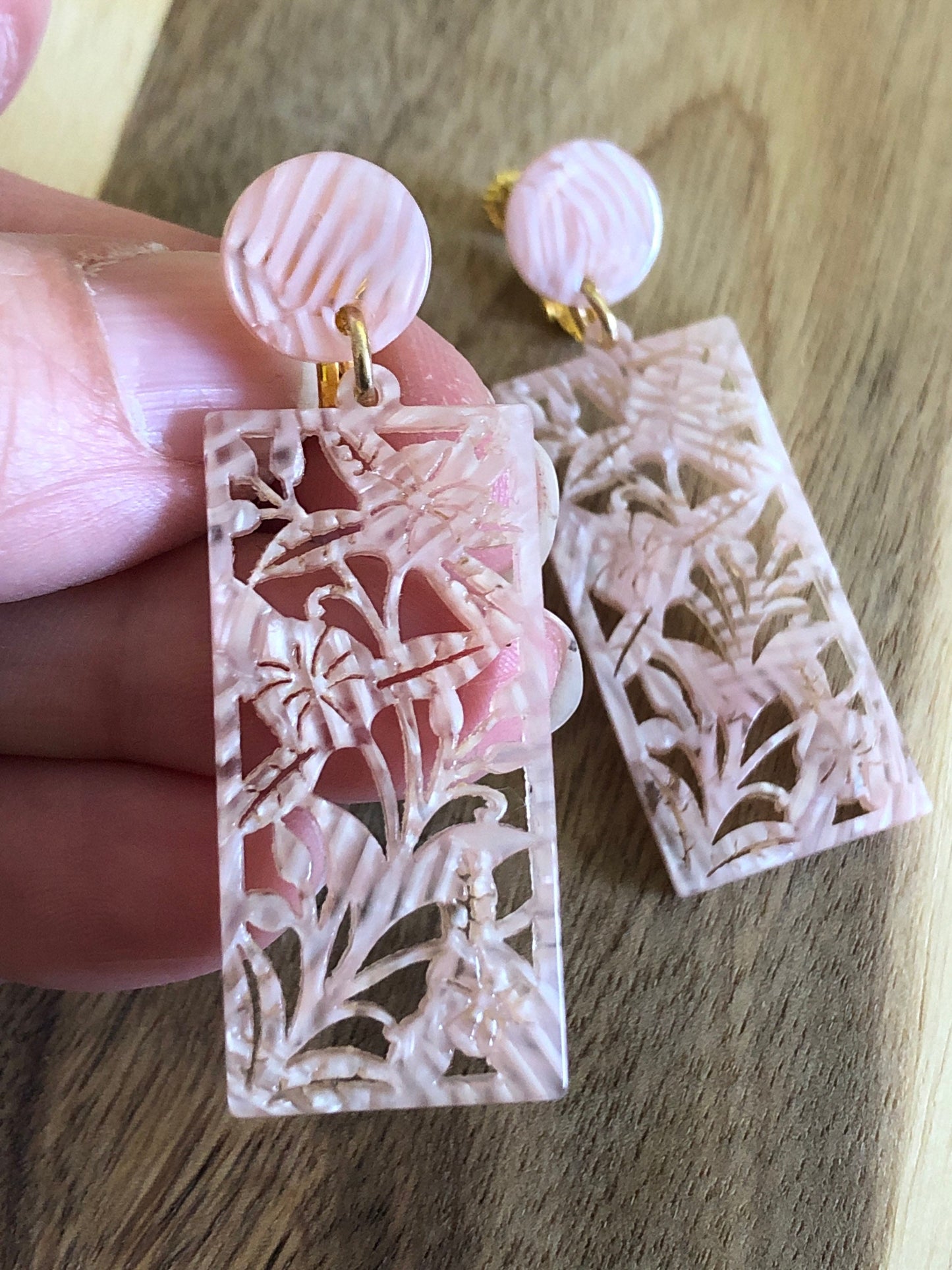 Pink carved acetate dangling rectangle clip on earrings (screw on| no pierce)