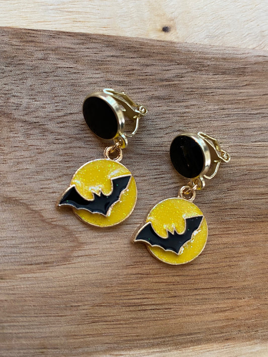 Dangling Halloween bats and full moon clip on earrings | yellow and black Halloween screwback earrings