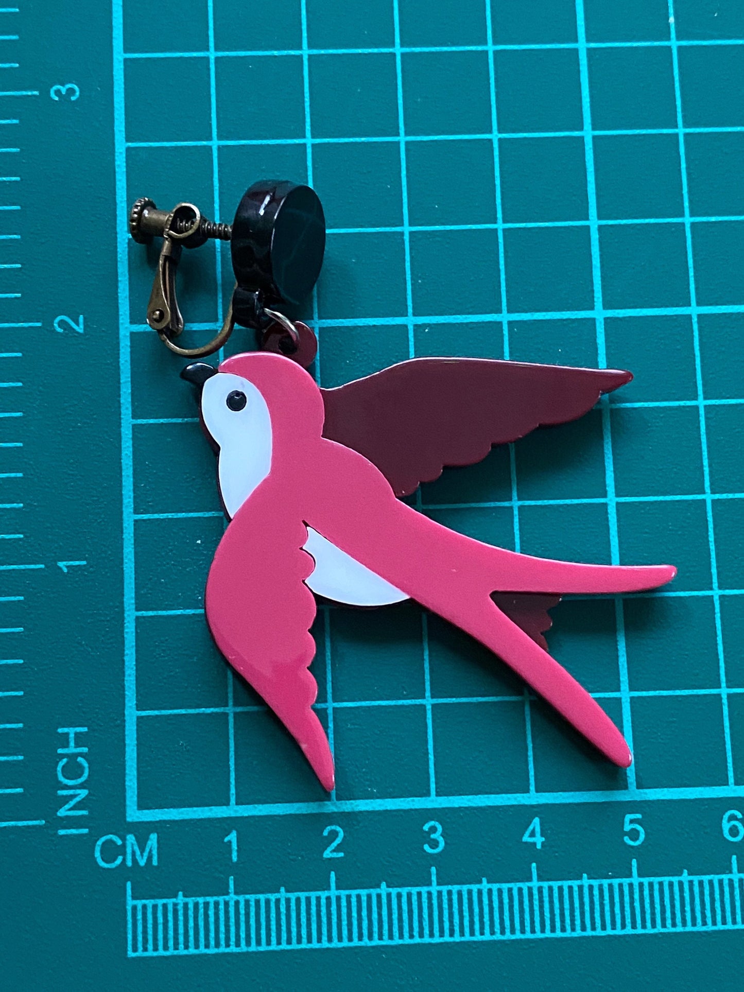 Plastic dangling pink bird clip on earrings, hinged screwback bird earrings