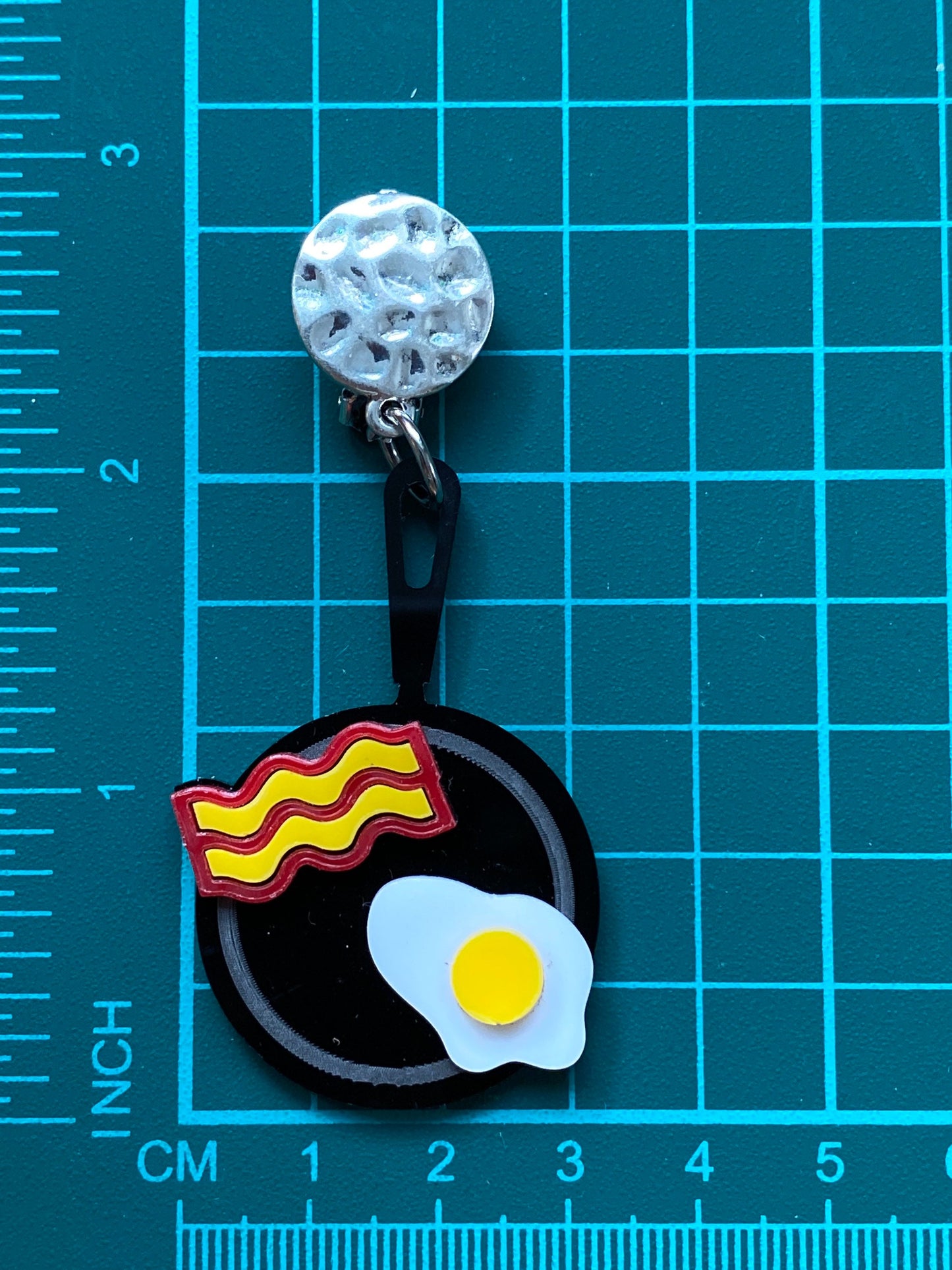 Giant Dangling breakfast clip on earrings | eggs and bacon in a frying pan earrings