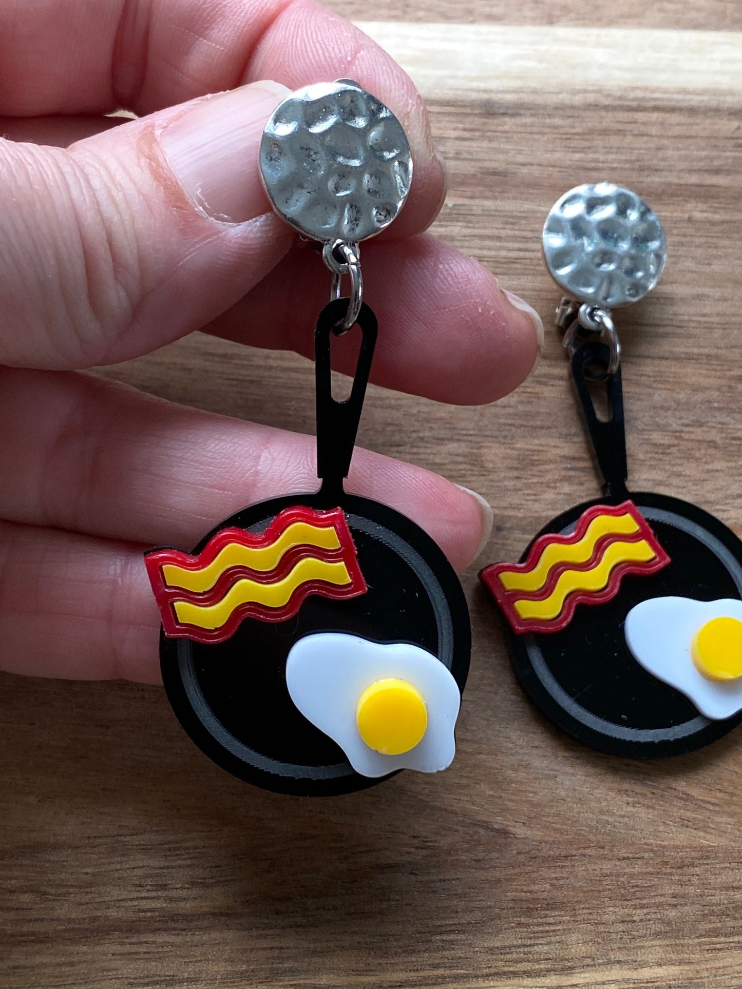 Giant Dangling breakfast clip on earrings | eggs and bacon in a frying pan earrings