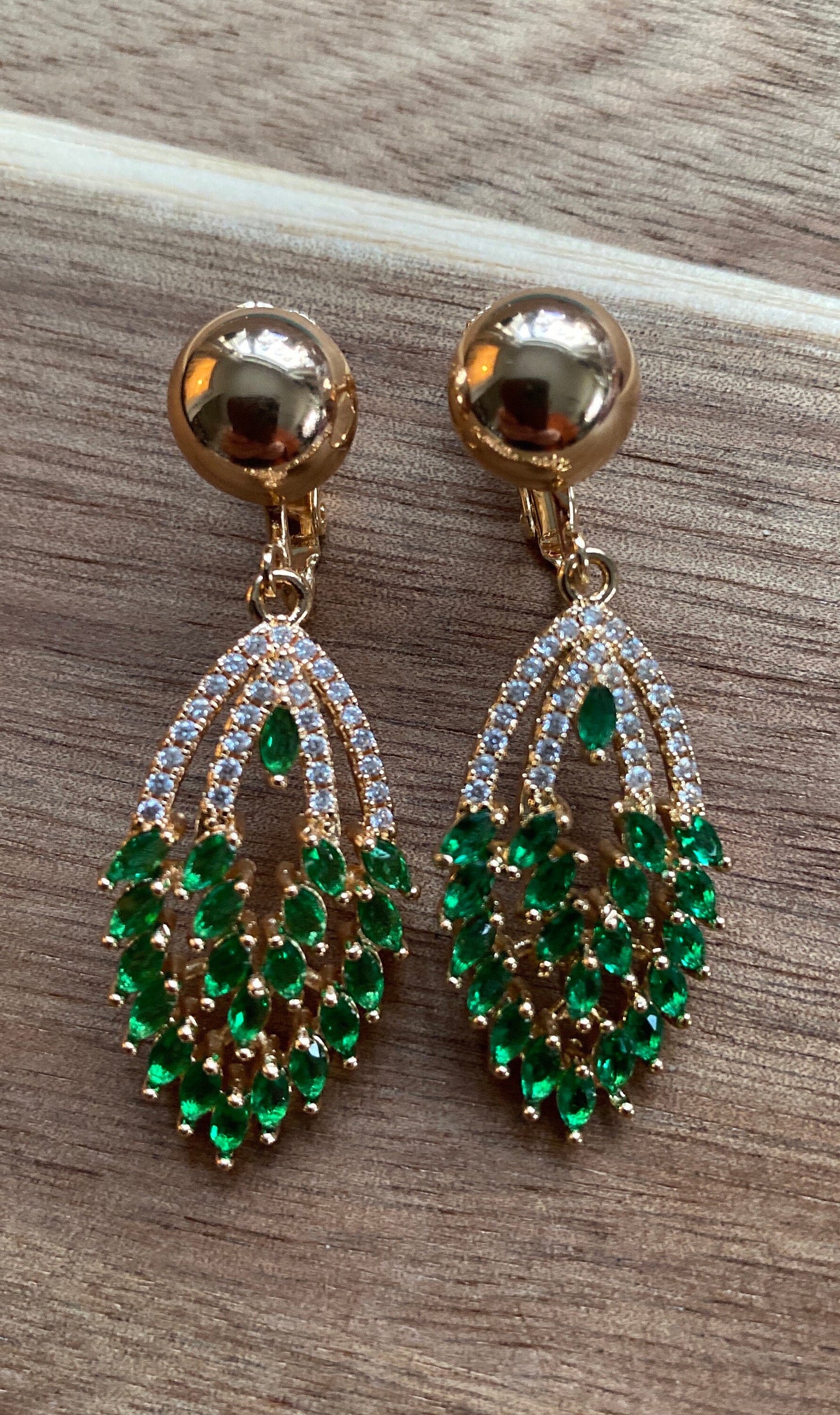 dangling green rhinestone feather clip on earrings