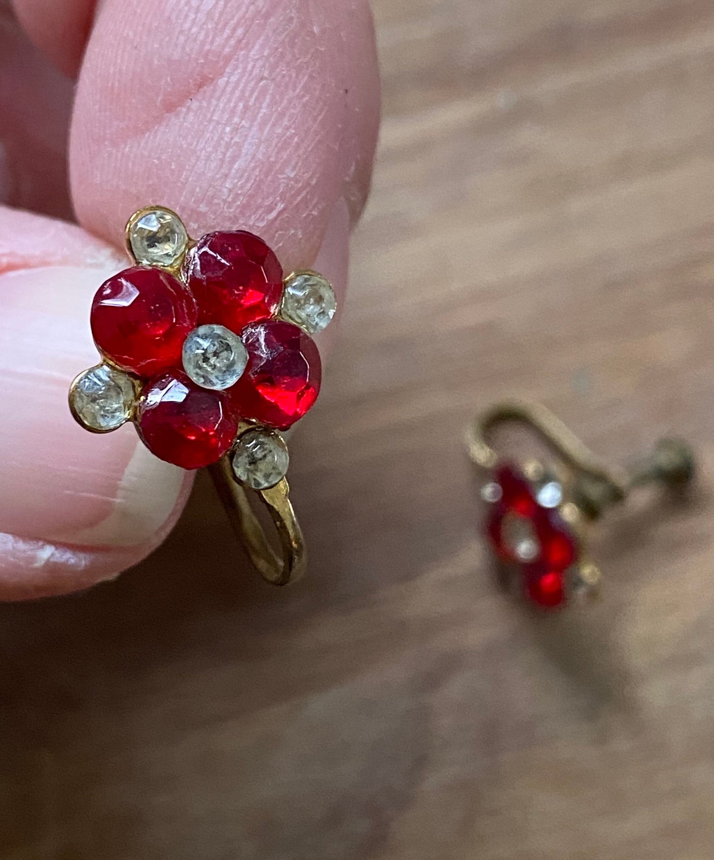 Vintage tiny red rhinestone clip on stud earrings, screwback rhinestone earrings