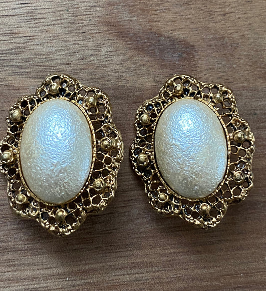 Vintage button clip on earrings