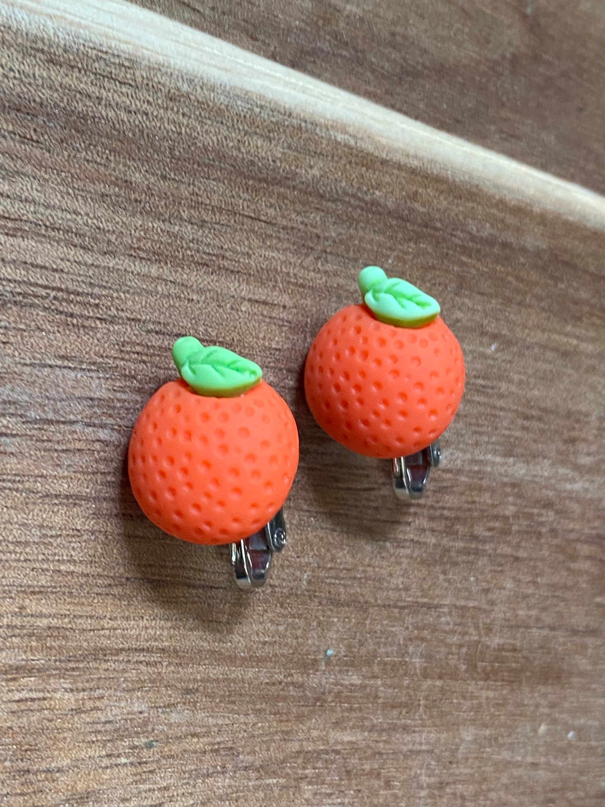 tiny oranges clip on earrings