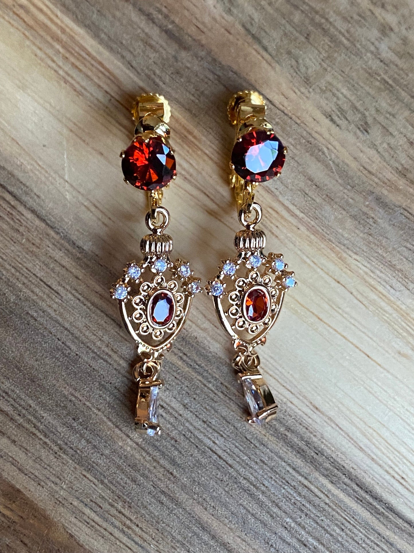 gorgeous red rhinestone hinged screwback earrings for unpierced ears