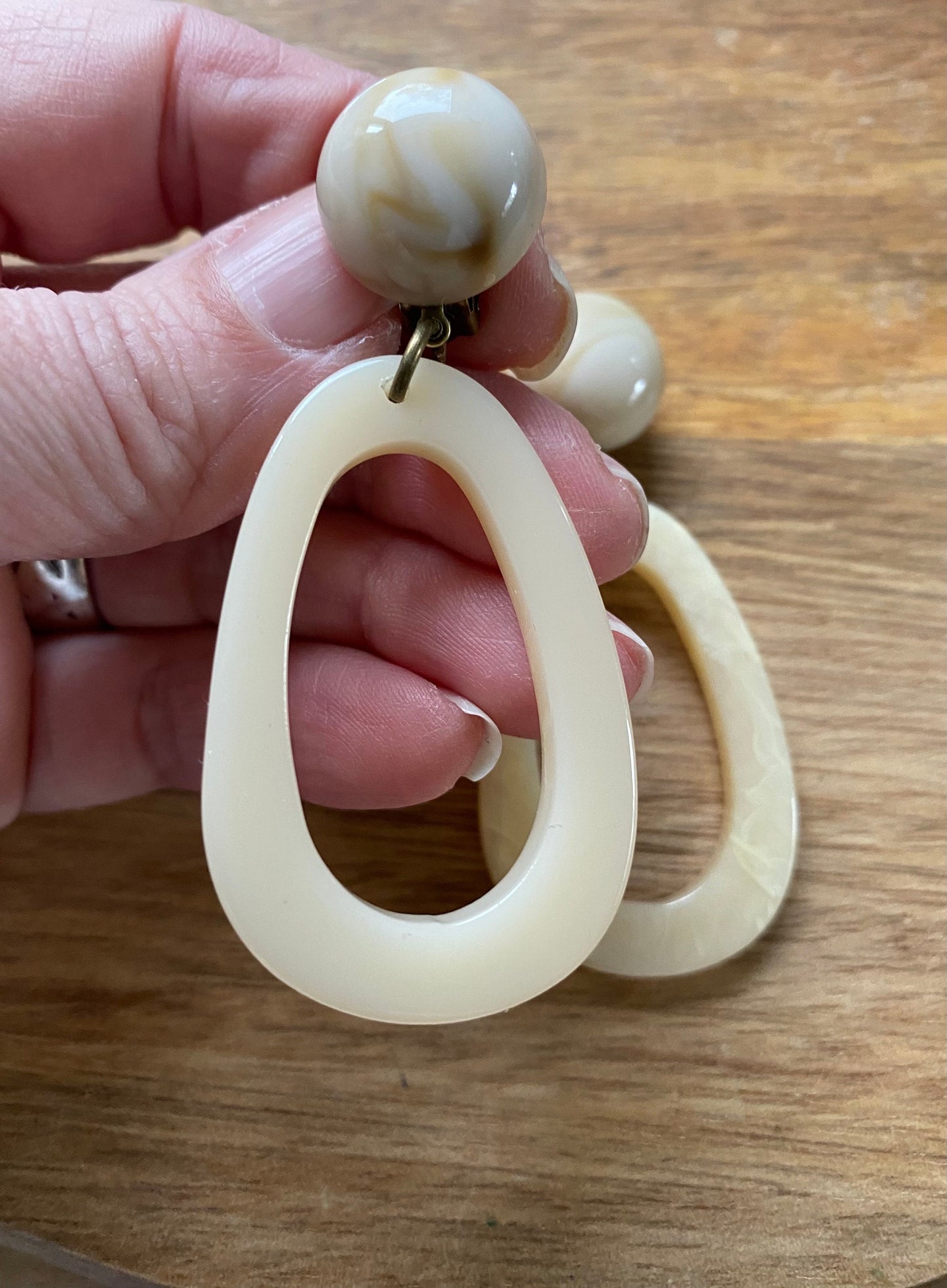 Dangling white neutral hoop clip on earrings, marbled cream hoops