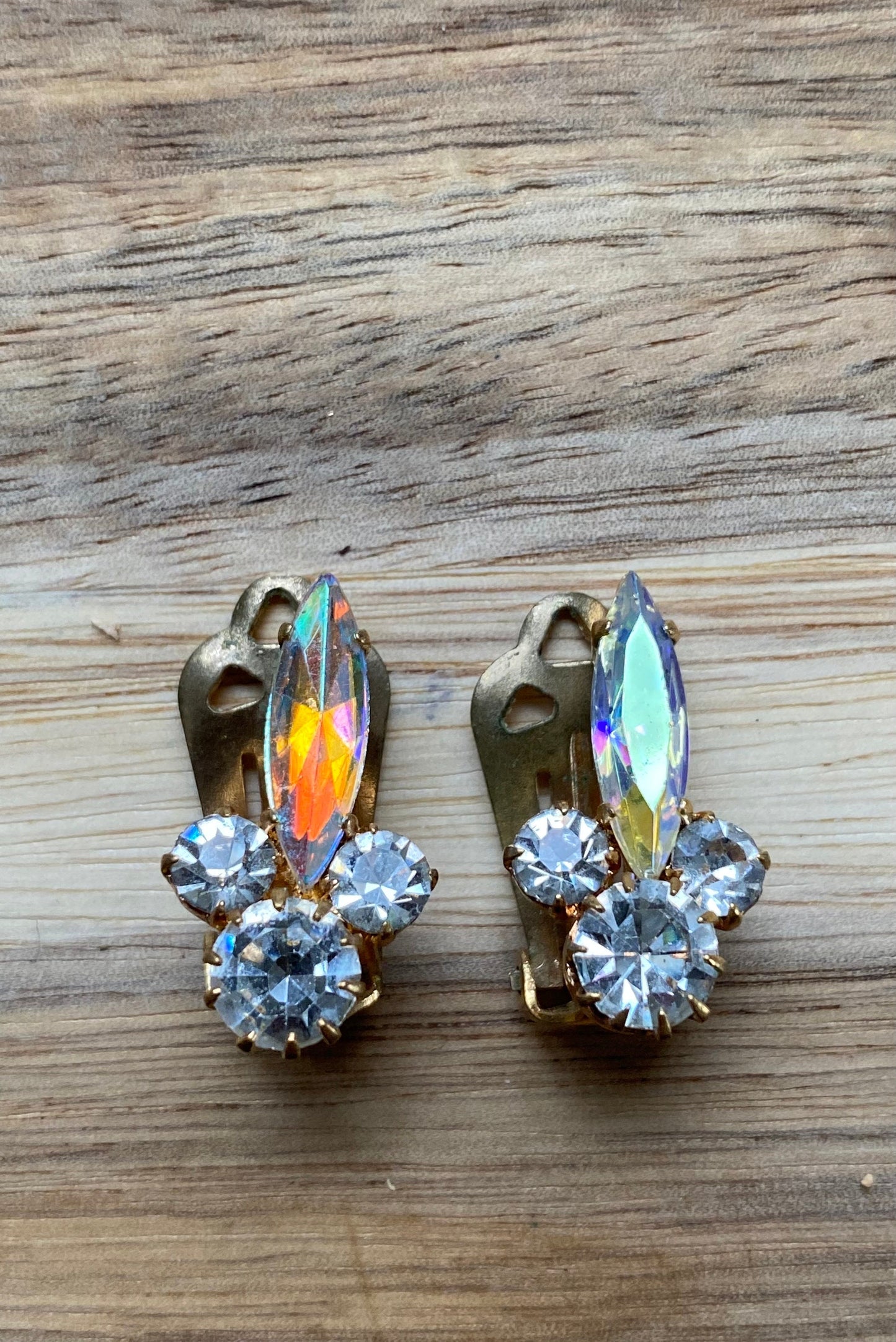 Vintage iridescent rhinestone clip on earrings