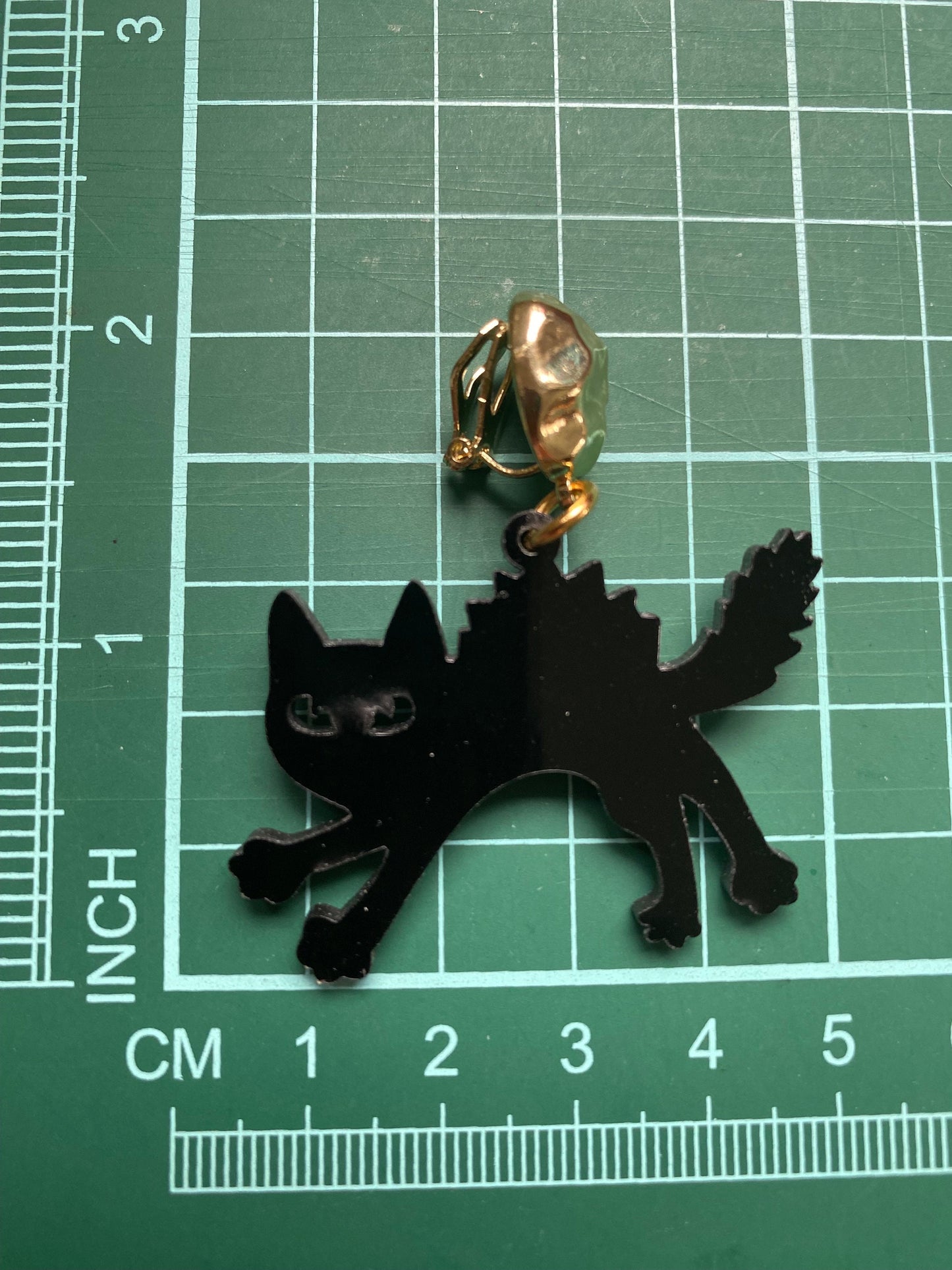 Dangling clip on plastic black cat Halloween earrings