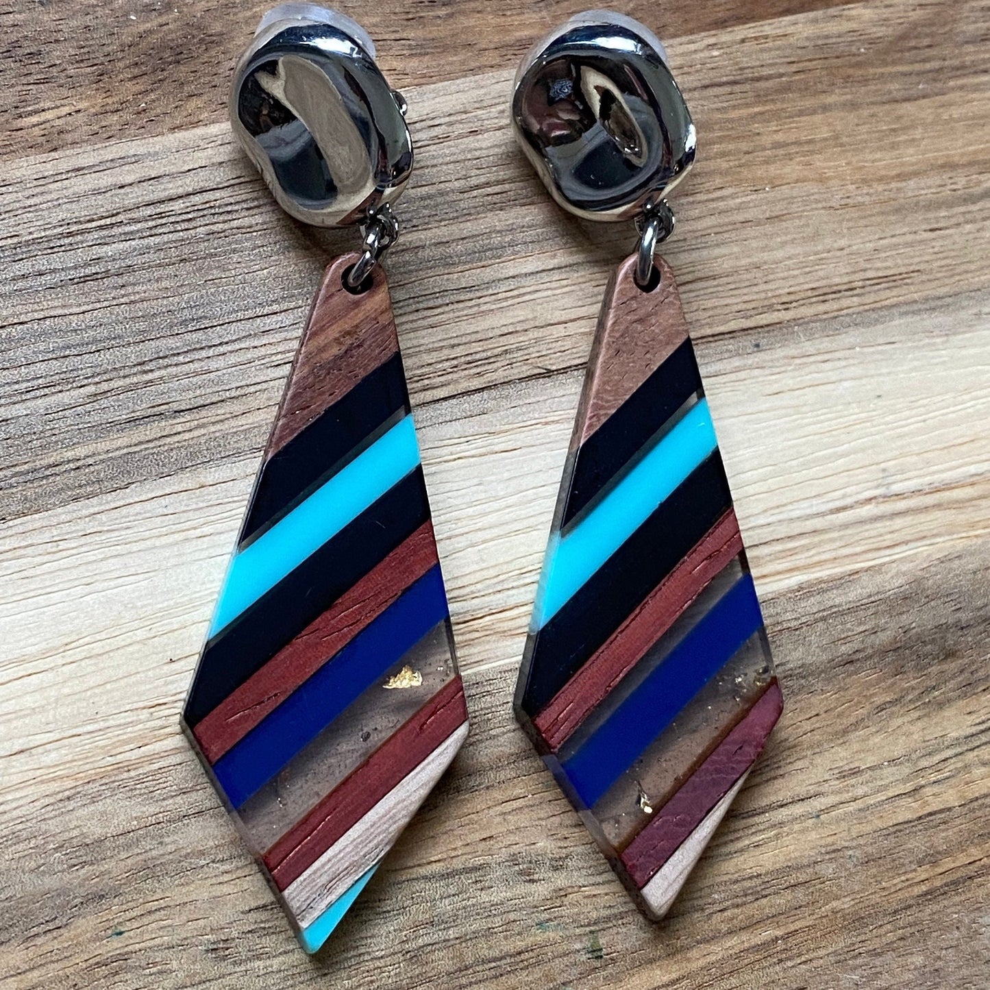 Dangling clip on modern striped wood and resin earrings, large wood and resin diamonds