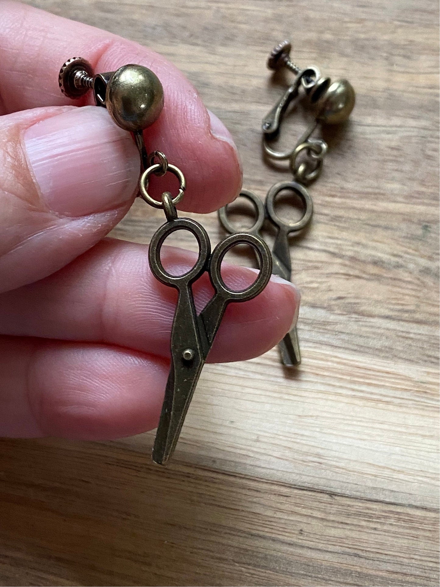 Simple scissors Dangling clip on earrings, novelty hinged screwback earrings