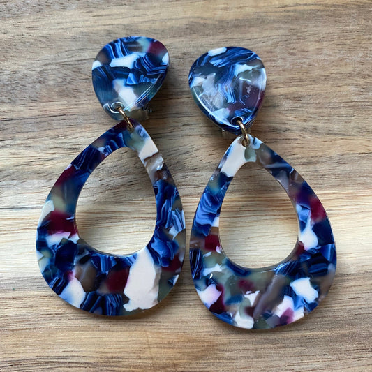 dangling blue tortoiseshell teardrop clip on earrings