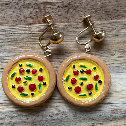 Dangling pizza earrings with screwback closures for unpierced ears