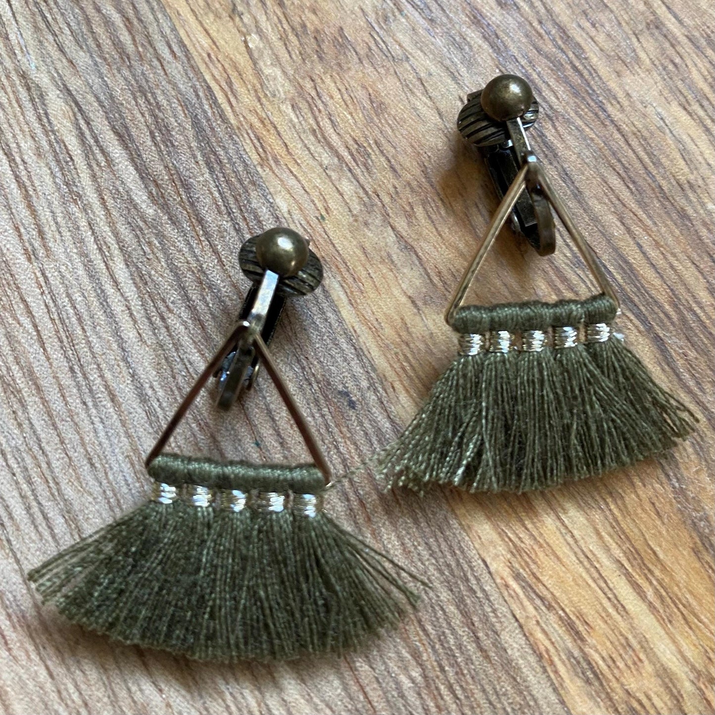 Dangling Tiny tassel clip on earrings