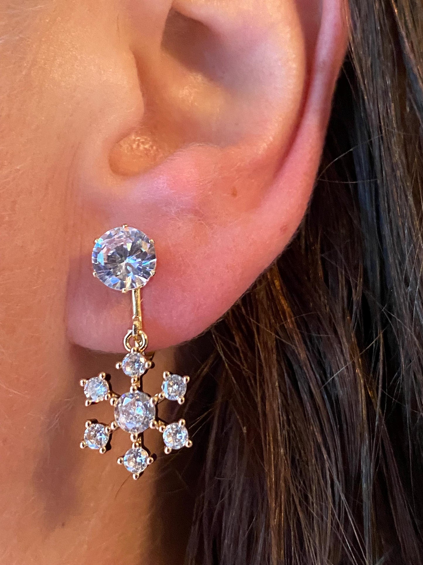 Dangling clip on rhinestone snowflake clip on earrings, hinged screwback dangle winter earrings for unpierced ears