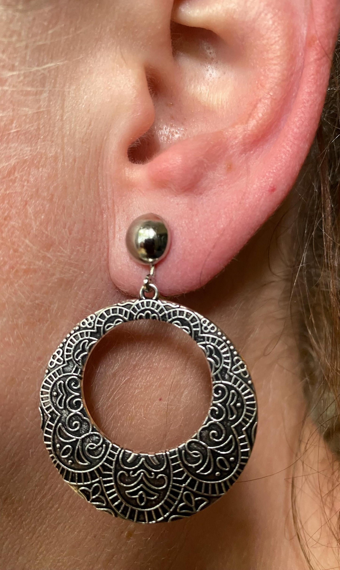 Dangling silver dangling hoop clip on earrings, boho hoop screwback earrings