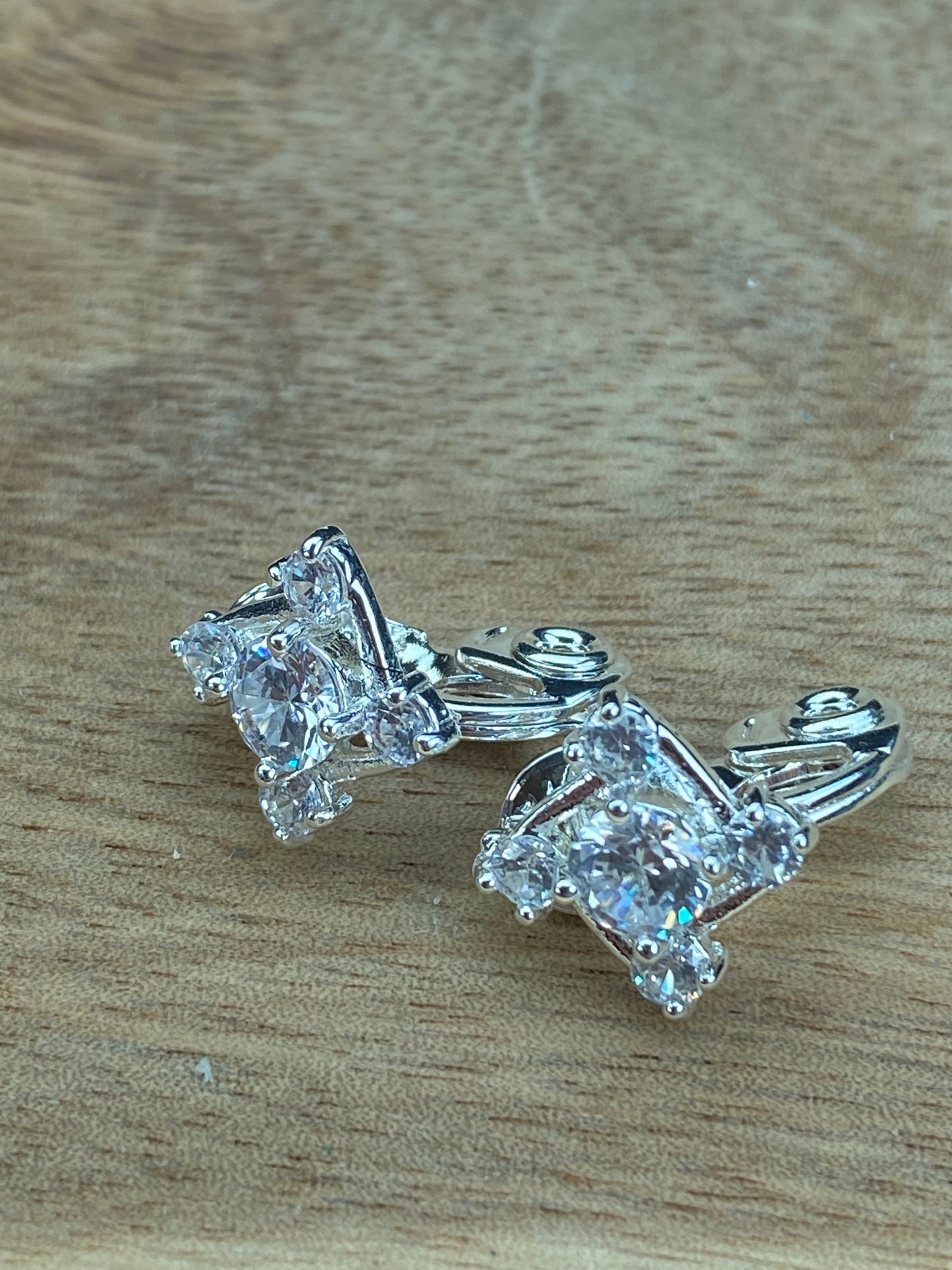 Vintage HMN rhinestone clip on earri