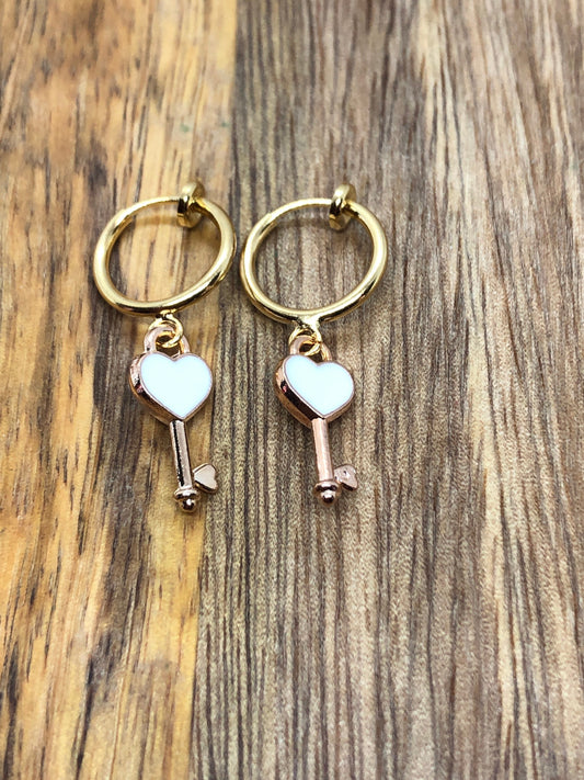 Dangling heart key huggie spring hoop clip on earrings