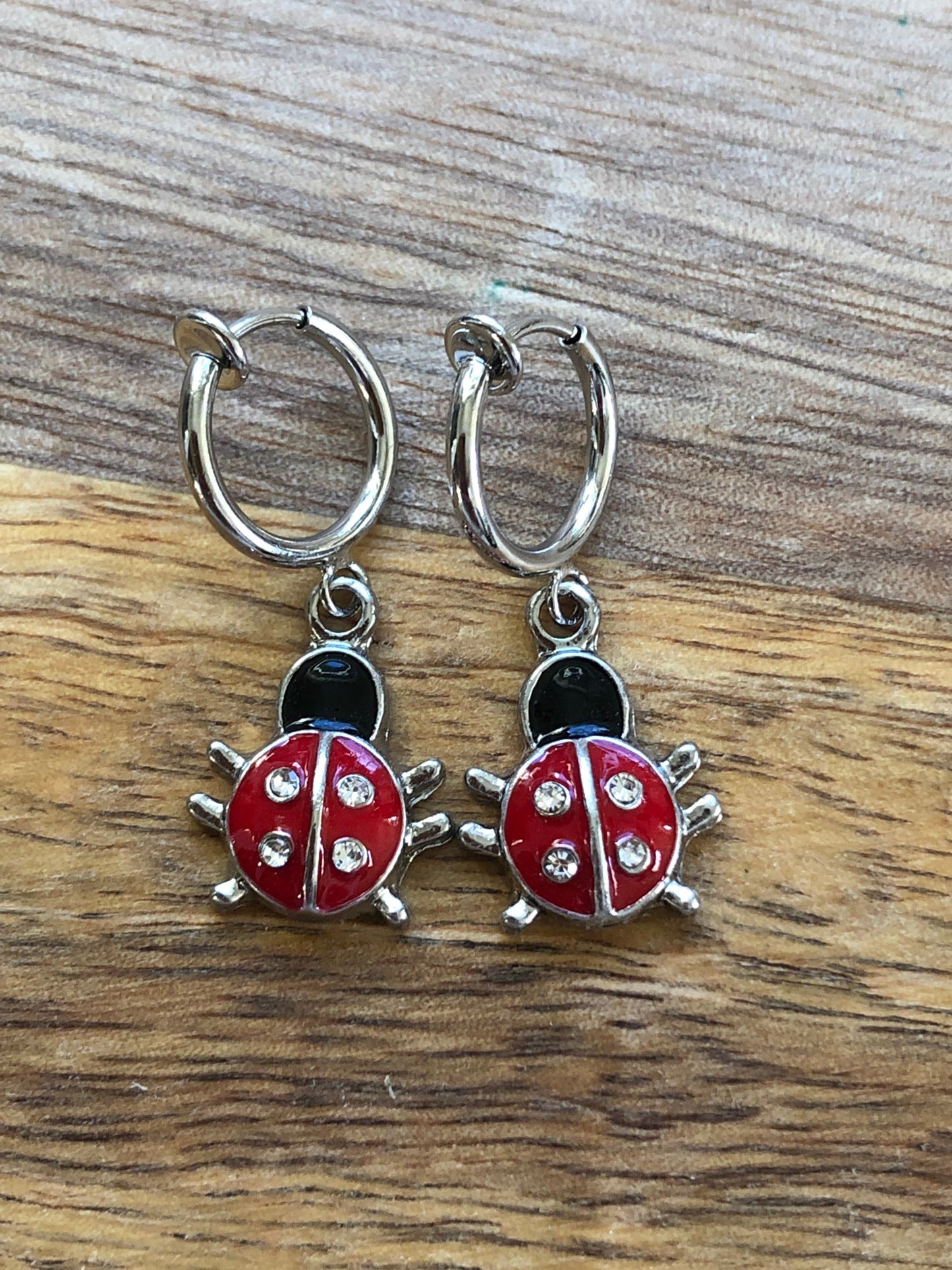 Dangling enamel rhinestone ladybug spring hoop earrings (huggie|clip on)