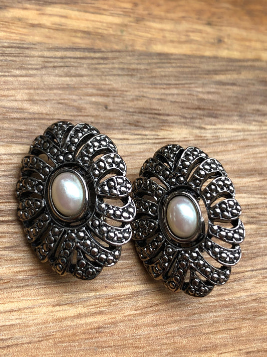 clip on earrings