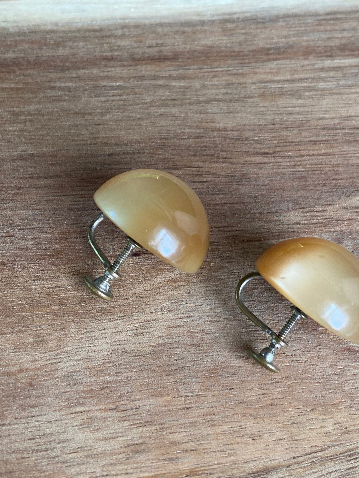 Vintage luminous beige clip on dome earrings