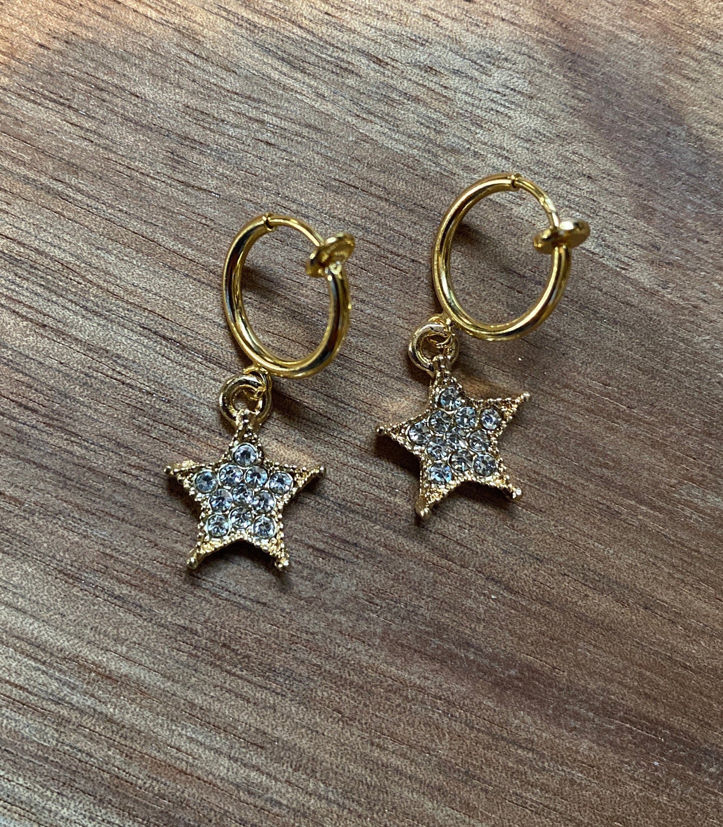 Small silver or gold rhinestone star huggie clip on earrings (no pierce |spring hoop), small earrings for unpierced ears