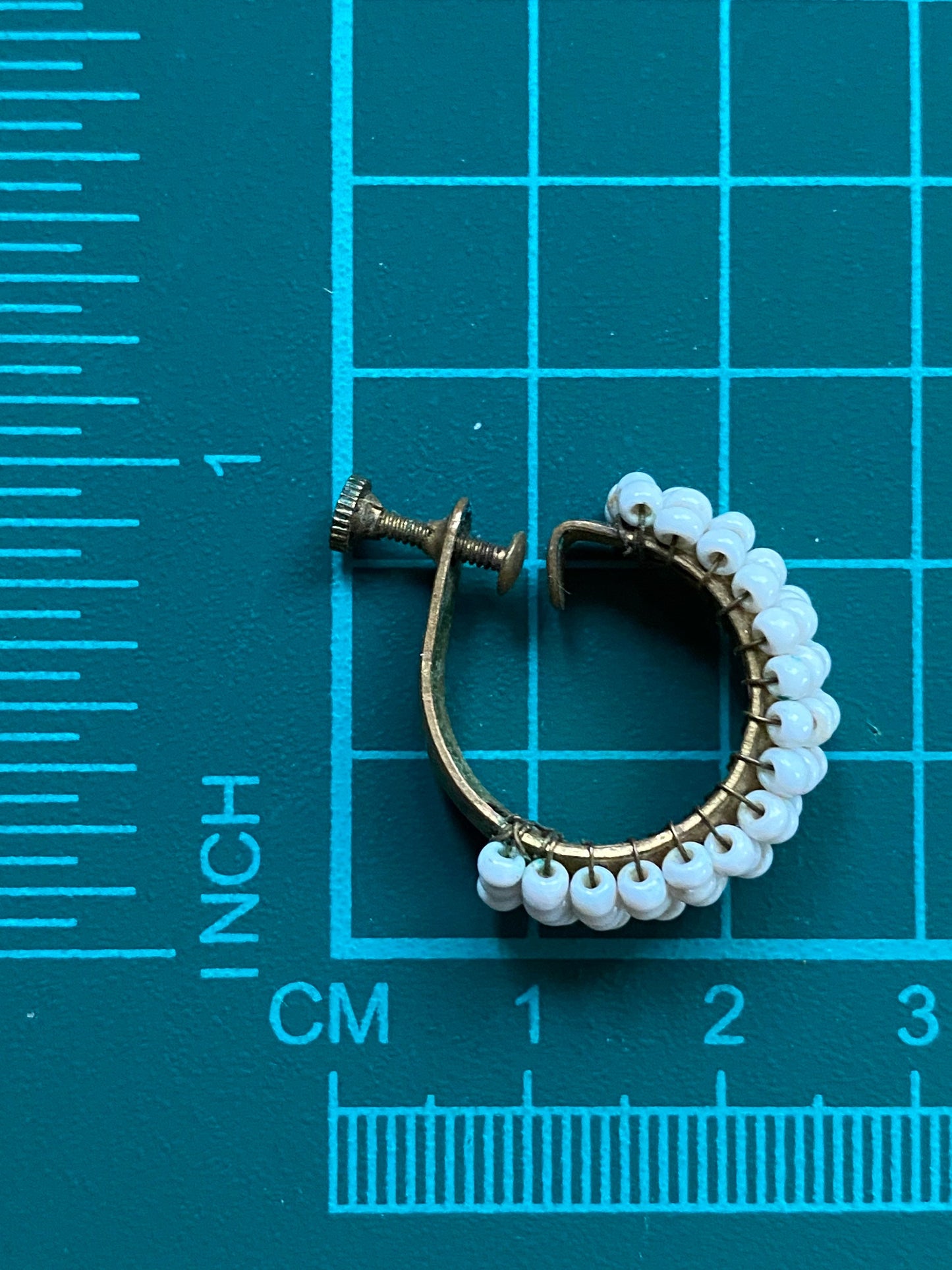 Vintage white beaded hoop screwback earrings