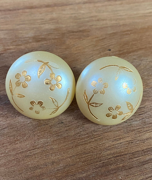 vintage clip on button earrings