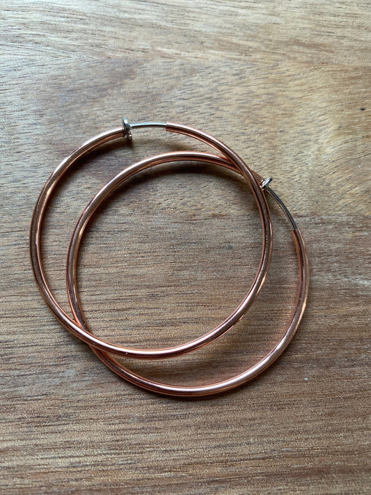 Vintage rose gold spring hoop clip on earrings (5cm), large hoop earrings for unpierced ears